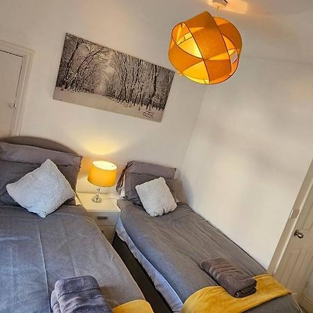 Alfred House Apartment Рипли Екстериор снимка