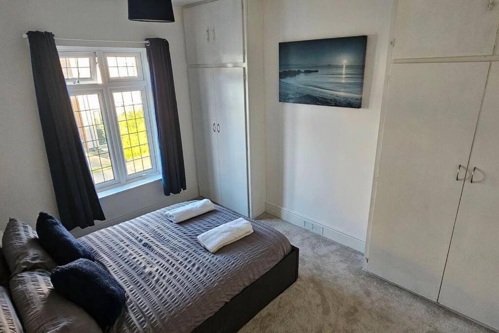 Alfred House Apartment Рипли Екстериор снимка