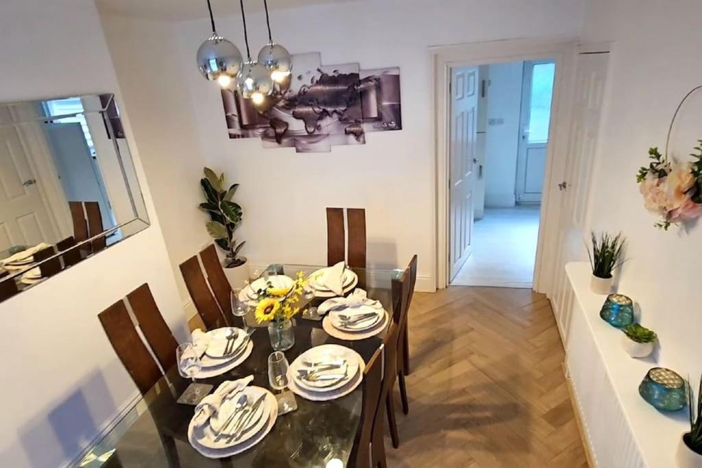 Alfred House Apartment Рипли Екстериор снимка