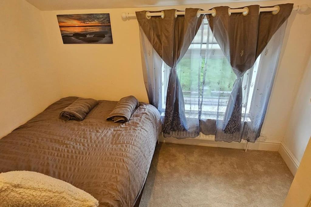 Alfred House Apartment Рипли Екстериор снимка